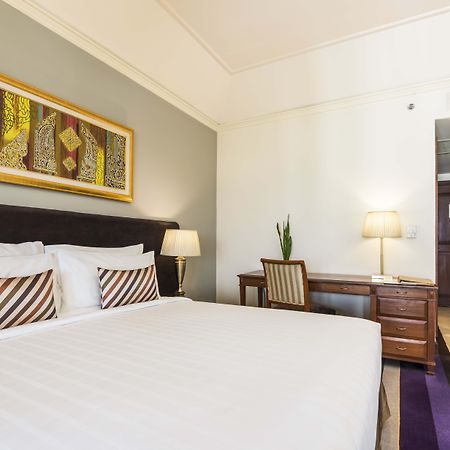 Chatrium Hotel Royal Lake יאנגון מראה חיצוני תמונה